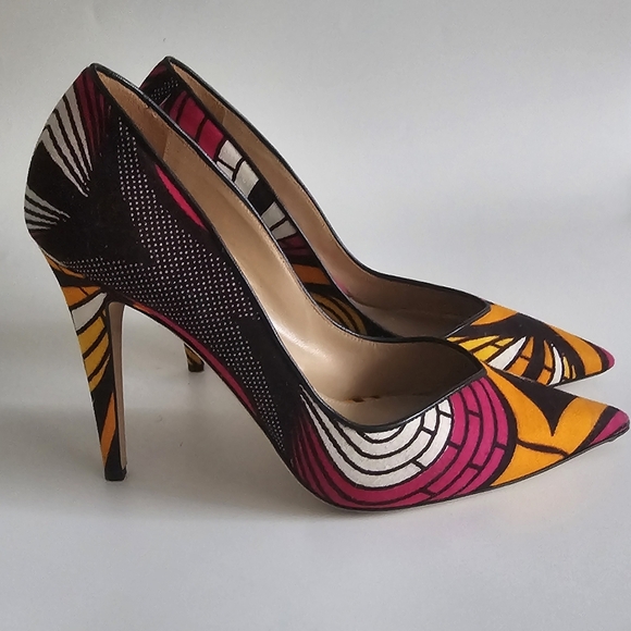Tamara Mellon Kitenge Print Pumps - Picture 3 of 8
